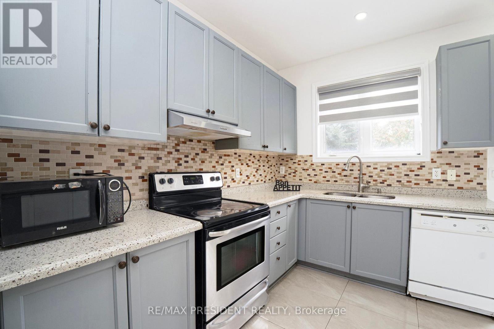 4 Chalkfarm Crescent, Brampton, ON photo 19