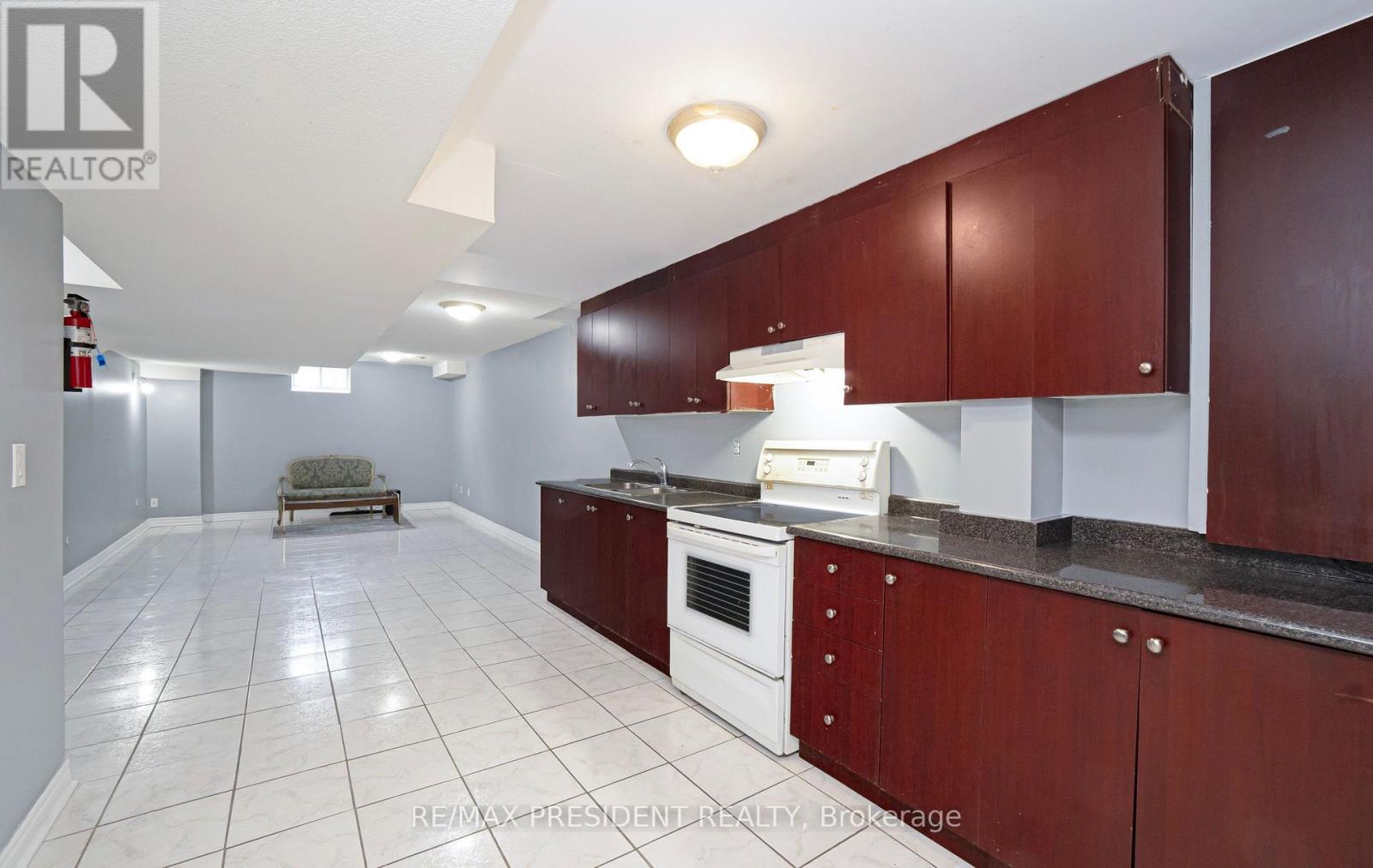 4 CHALKFARM CRESCENT - 38