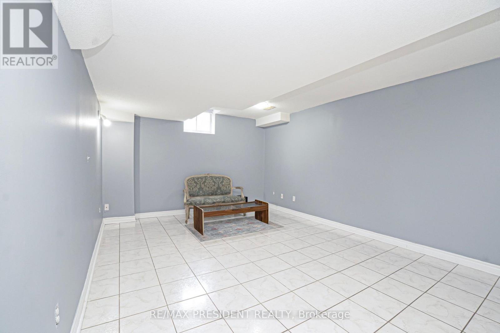 4 CHALKFARM CRESCENT - 40