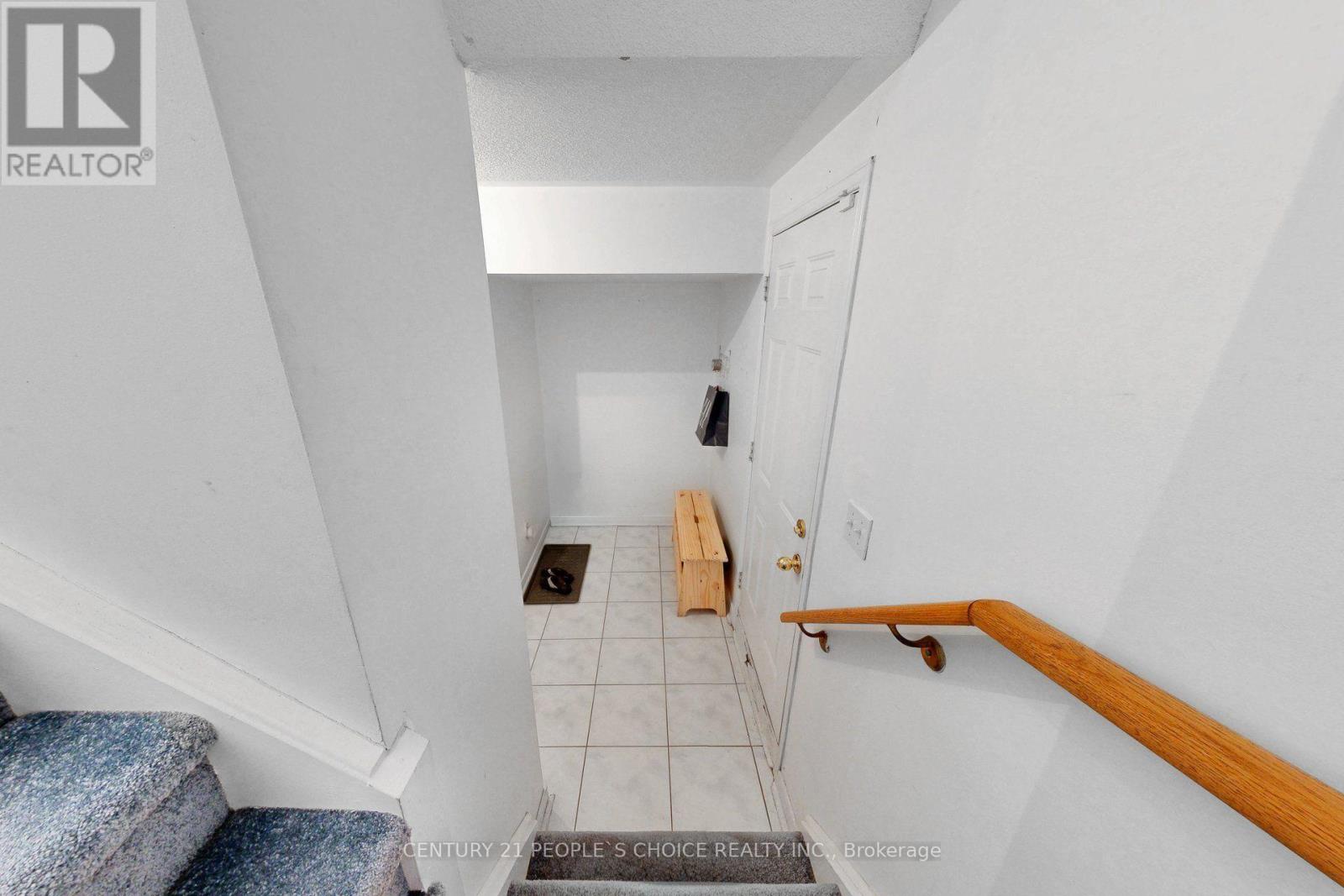 435 Hensall Circle — photo 39