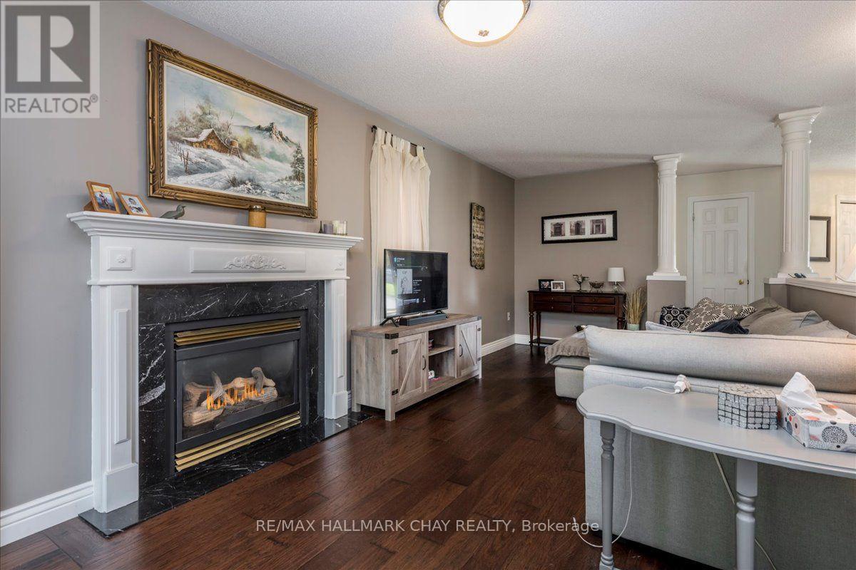 18 BEAR CREEK DRIVE - 16