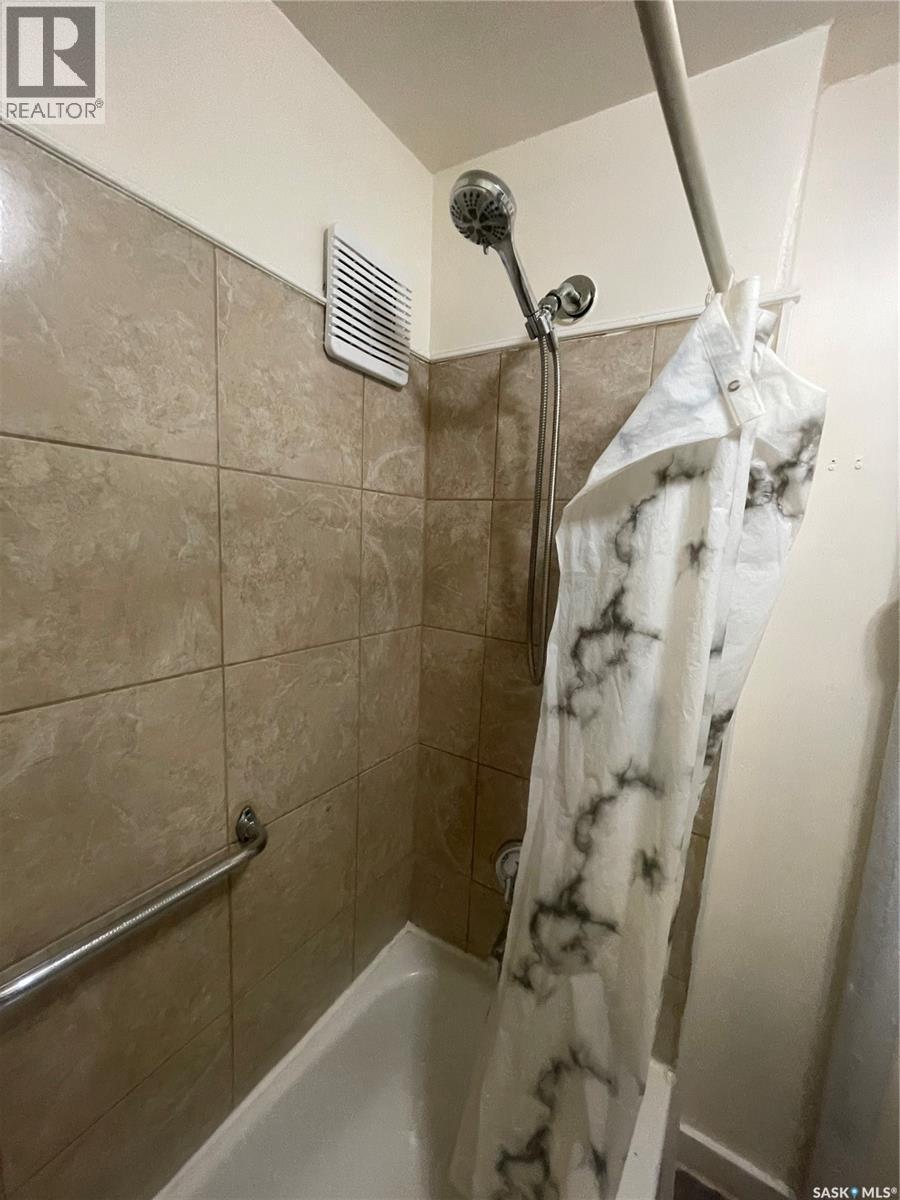 434 G AVENUE S, Saskatoon — photo 17