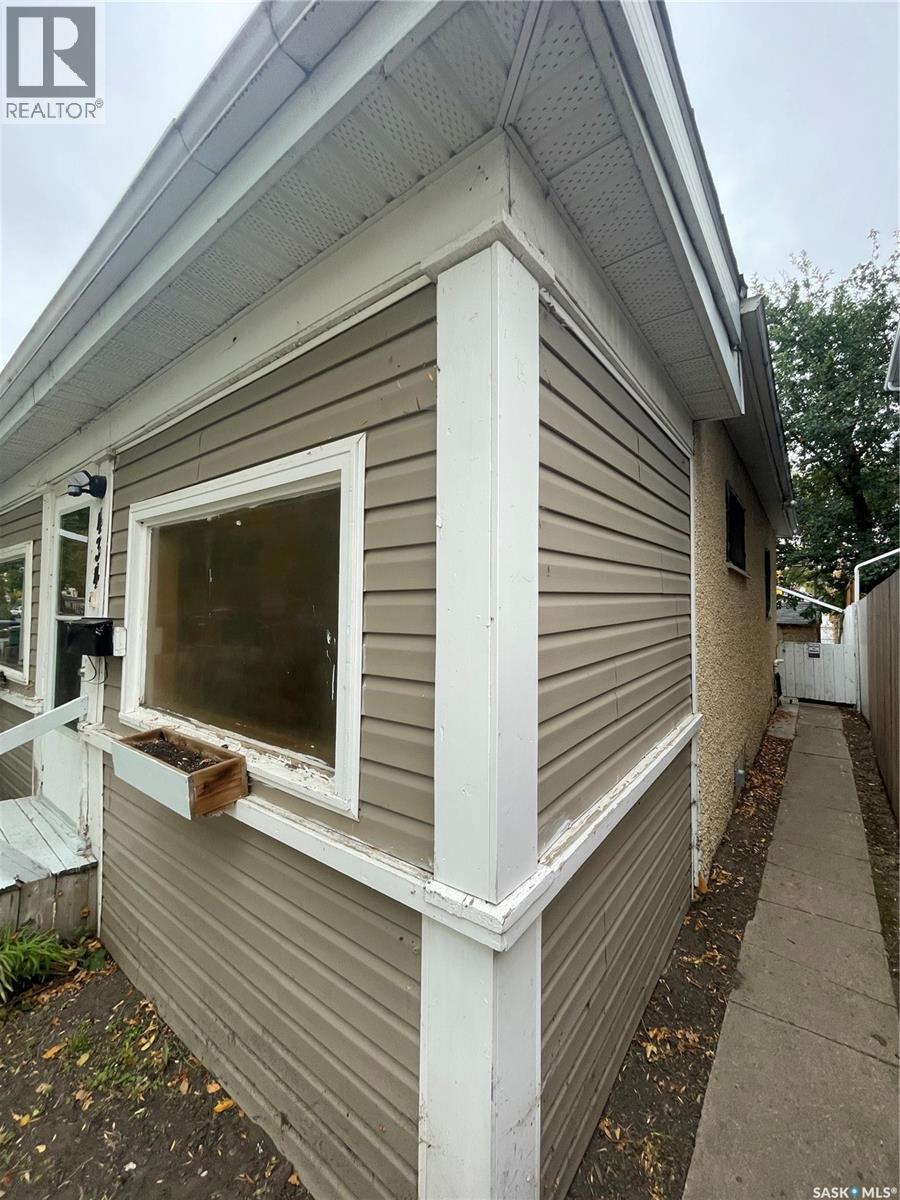 434 G AVENUE S, Saskatoon — photo 4