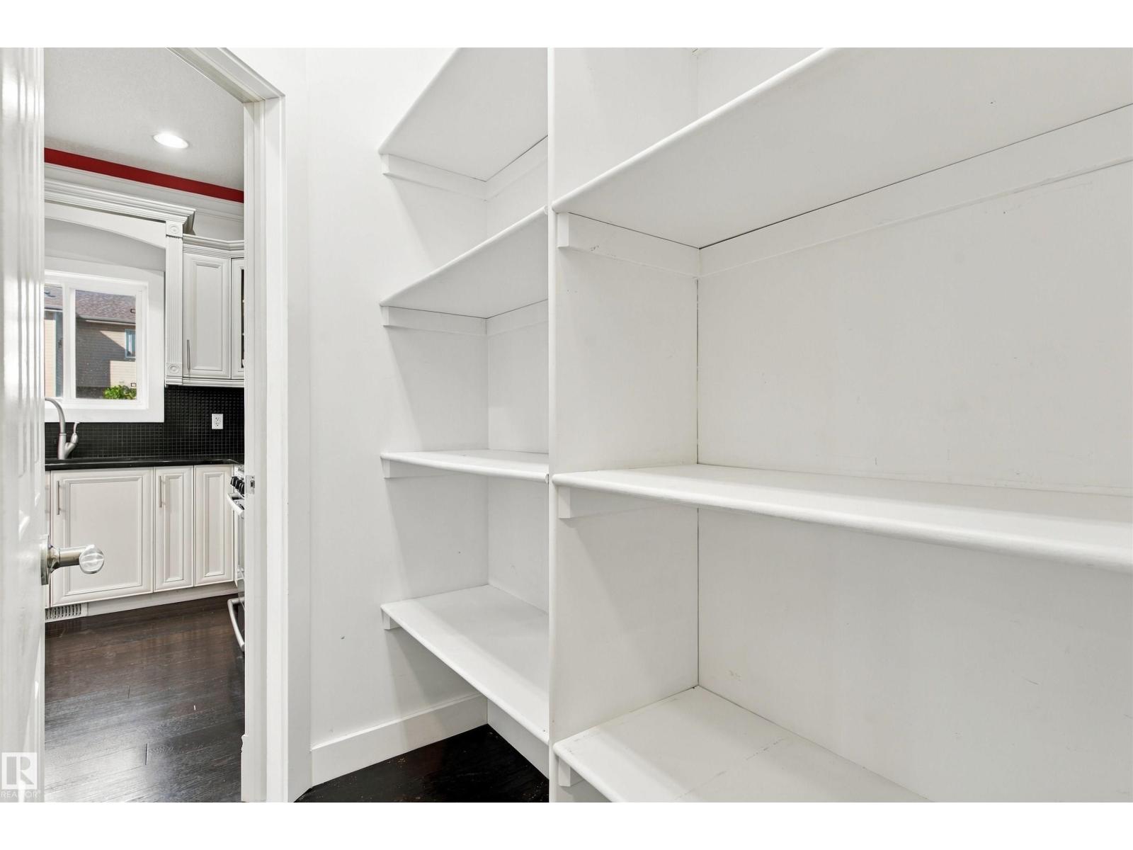 1660 MALONE WY NW - Image 32