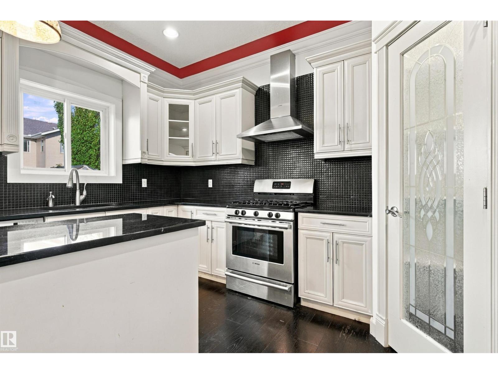 1660 MALONE WY NW - 17