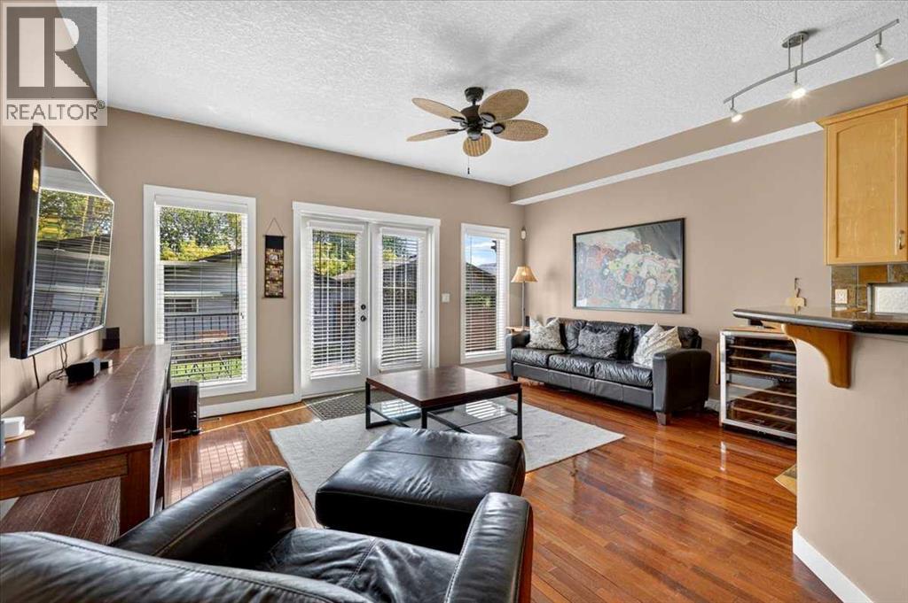 2506 17 Street SE - 19