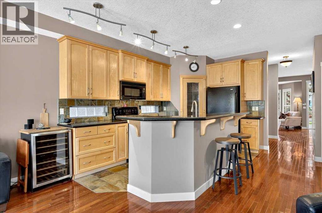 2506 17 Street SE - 11