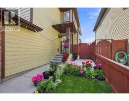 201 Saddlelake Drive NE - photo 3