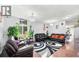 201 Saddlelake Drive NE - photo 4