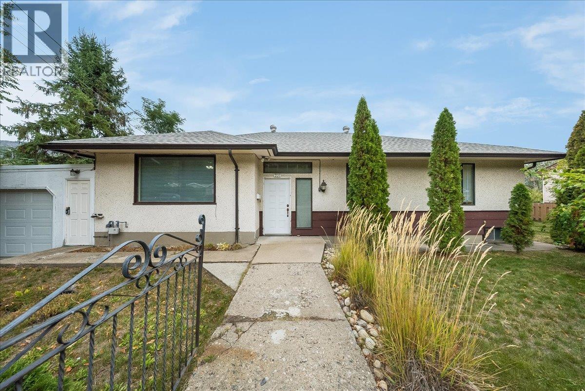 221 Second Avenue - 42