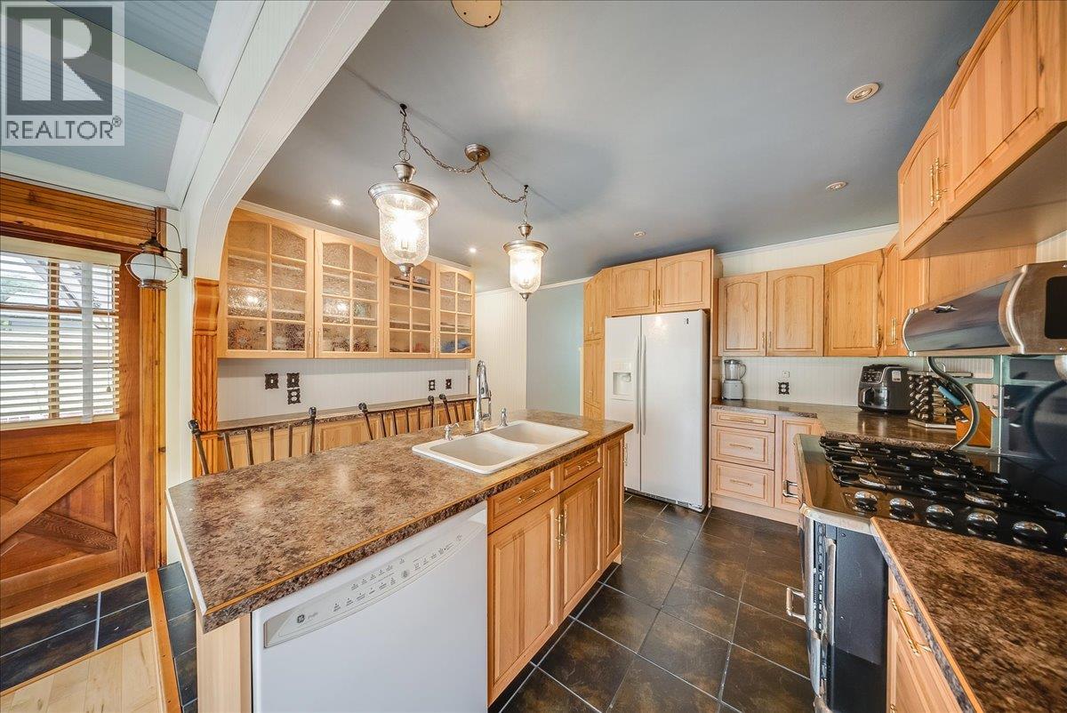221 Second Avenue - 9