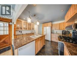Full ensuite bathroom - 221 Second Avenue, Rivervale, BC V1R4V2 Photo 9