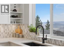 Bedroom - 2137 Lupin Court, Kamloops, BC V2E0E2 Photo 10