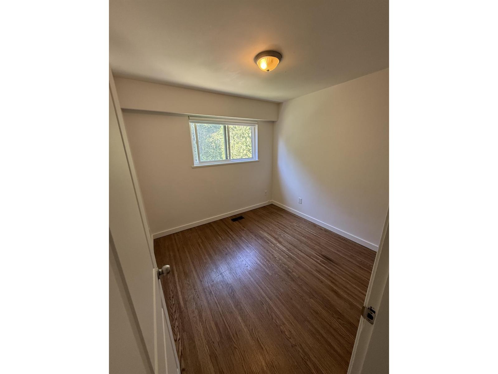 3 Bed, 2 Bath House for Rent in Surrey – Upper 9655 TOWNLINE DIVERSION, Surrey – MLS# R3172104 - Image 8