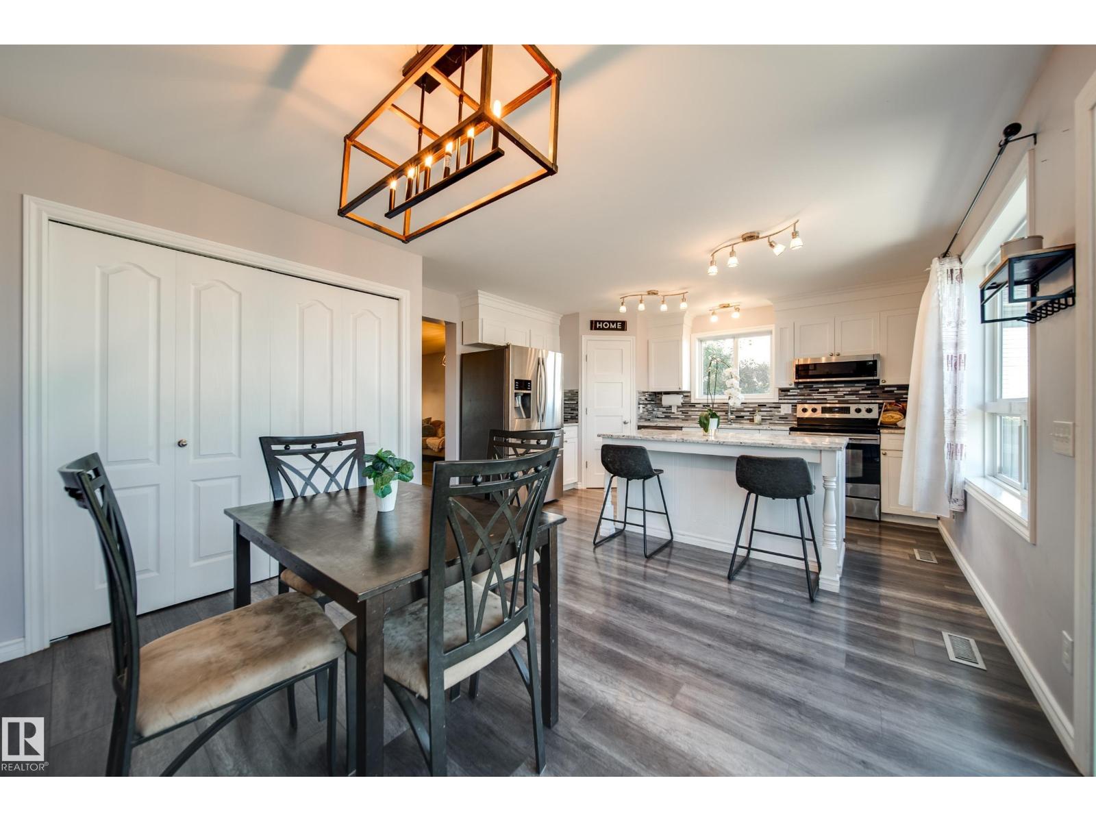 14006 158A AV NW - 15