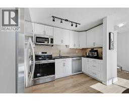 2pc Bathroom - 5, 64 Woodacres Crescent Sw, Calgary, AB T2W4V6 Photo 10