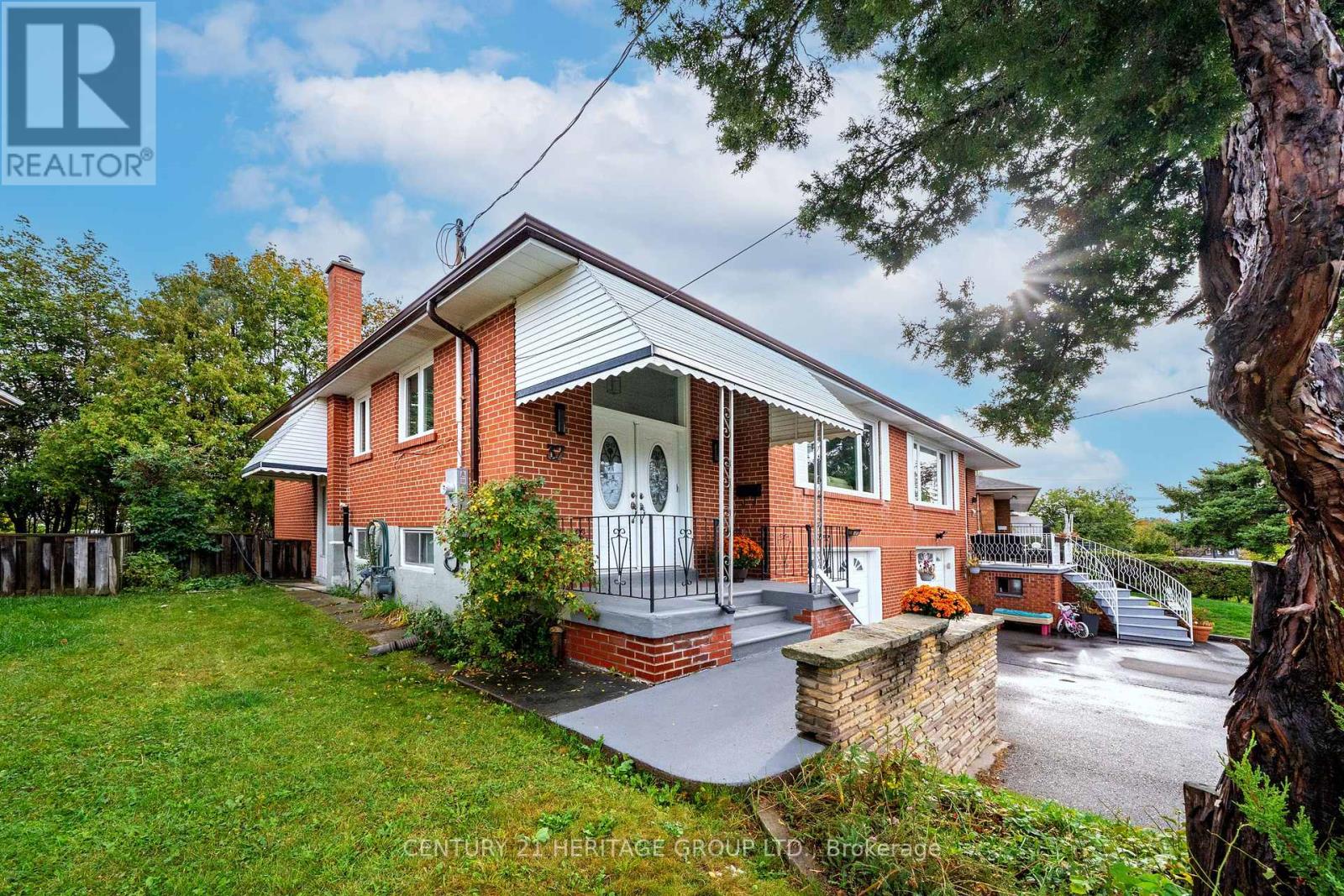 37 GAMBELLO CRESCENT - 6