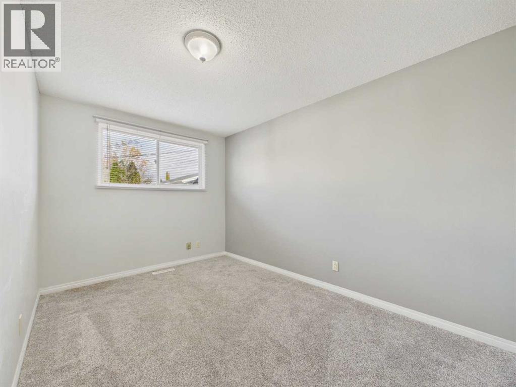 3720 44 Street - 18