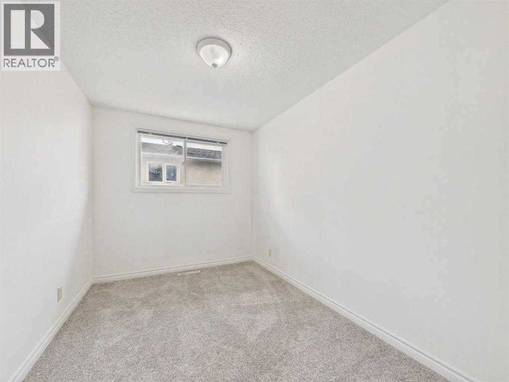 3720 44 Street - 19
