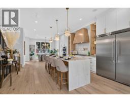 Primary Bedroom - 2421 32 Street Sw, Calgary, AB T3E2R6 Photo 7