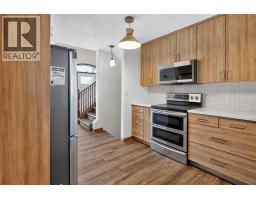 Living room - 10407 102 Ave, Sexsmith, AB T0H3C0 Photo 10