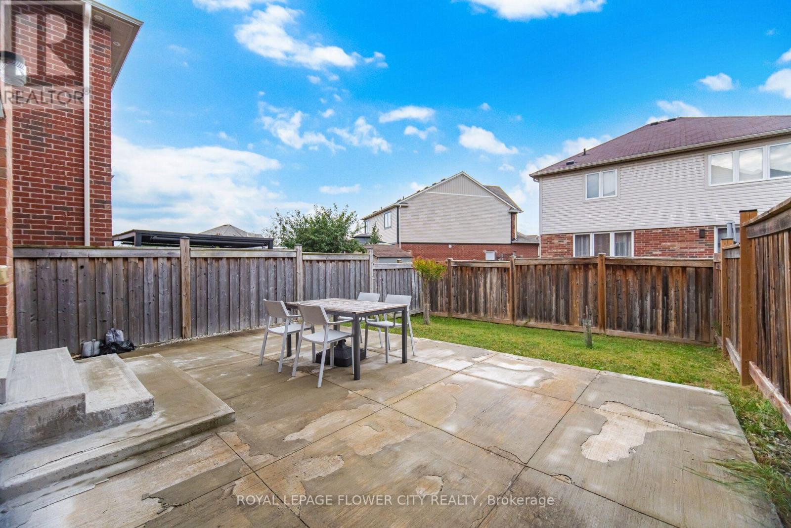 381 CEDRIC TERRACE - 34