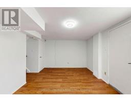 8 Rusty Crest Way, Toronto, ON M2J2Y4 Photo 26