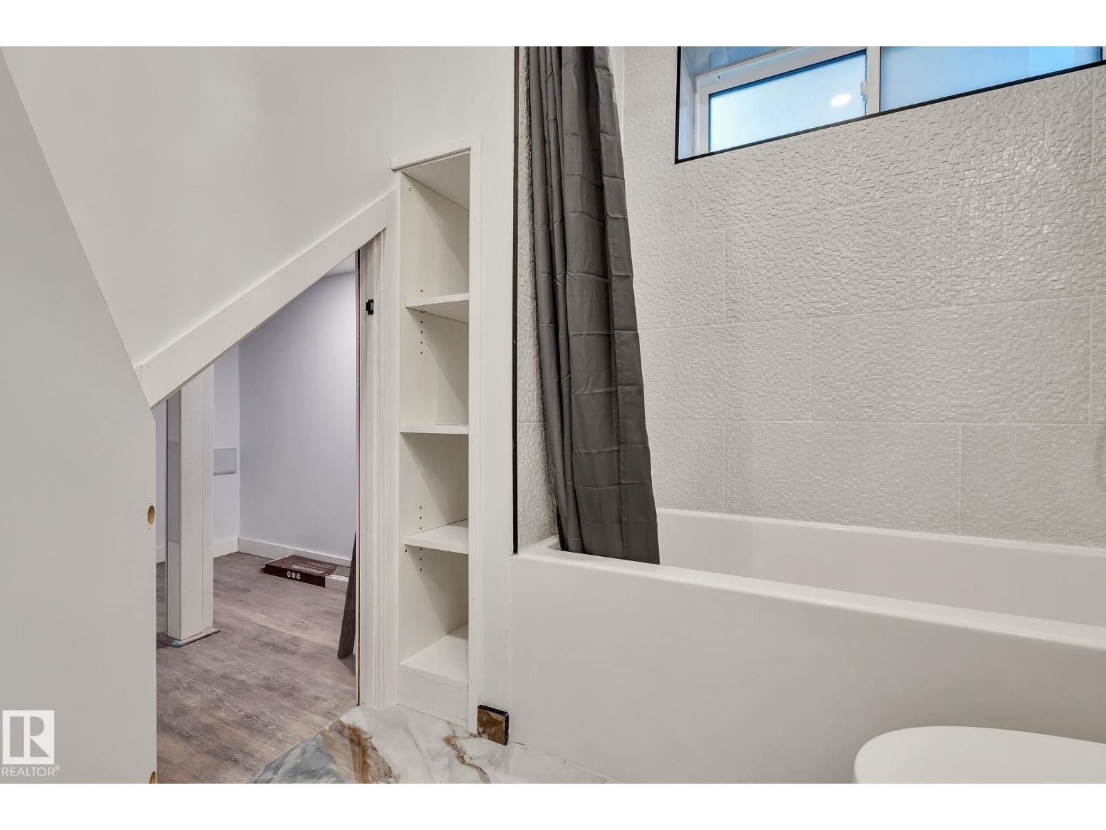 8823-8825 95 ST NW - Image 16