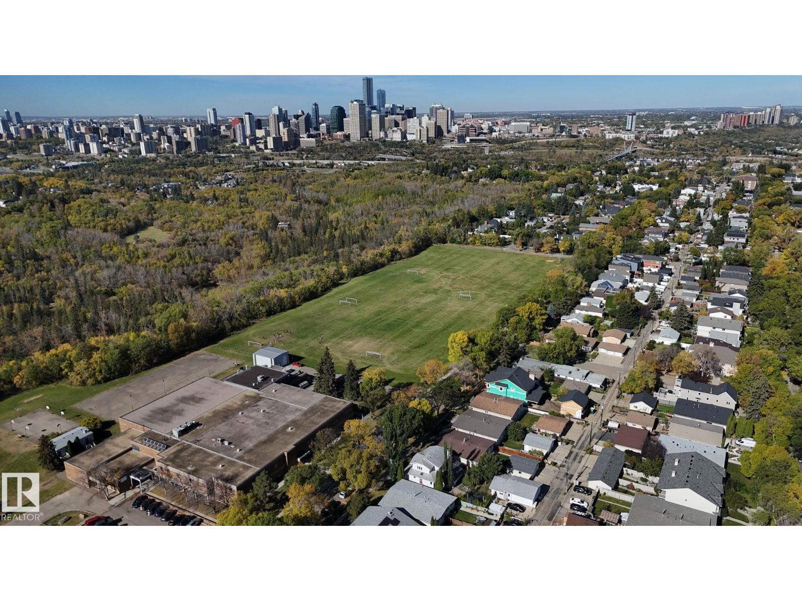 8823-8825 95 ST NW - Image 48