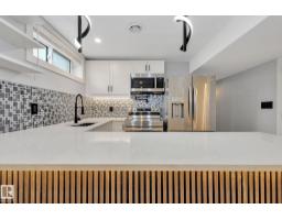8823-8825 95 St Nw, Edmonton, AB T6C3W6 Photo 13