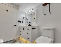 8823-8825 95 St Nw, Edmonton, AB T6C3W6 Photo 20