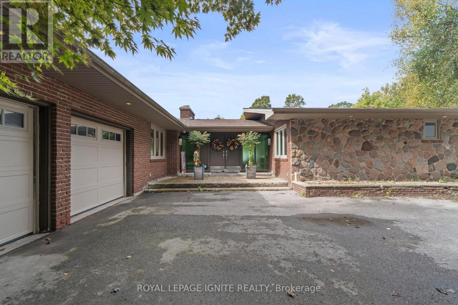 8 RIDGEVALE DRIVE - 3