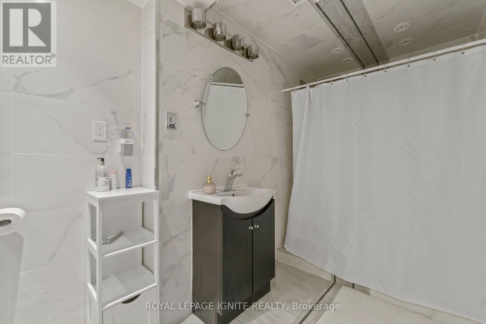 8 RIDGEVALE DRIVE - 30