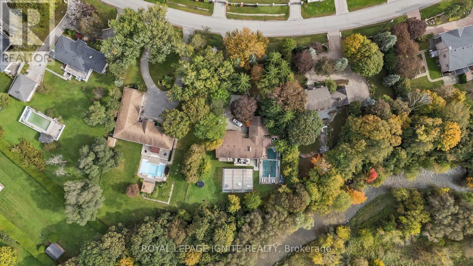 8 Ridgevale Drive, Markham, ON photo 44