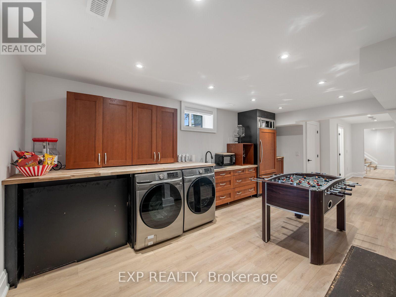 Photo 22 of 25 Morton Avenue, East Gwillimbury (Sharon)