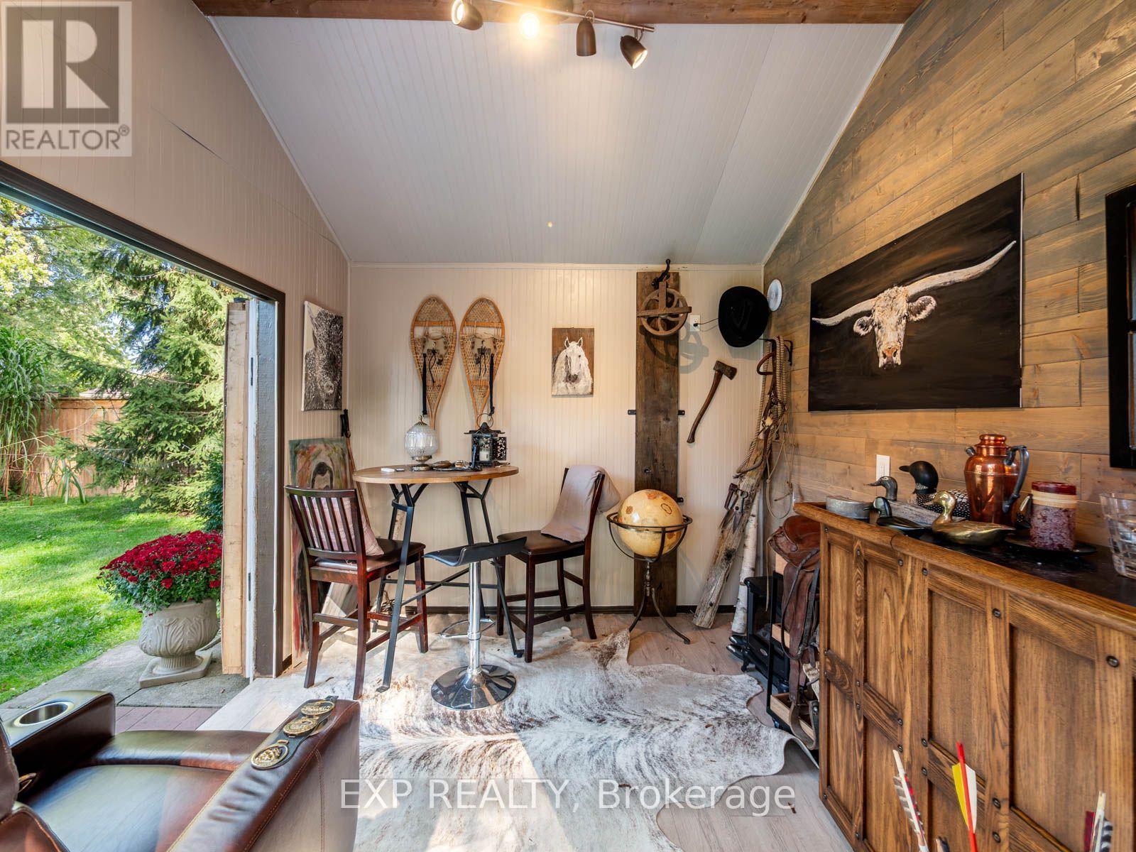 Photo 31 of 25 Morton Avenue, East Gwillimbury (Sharon)