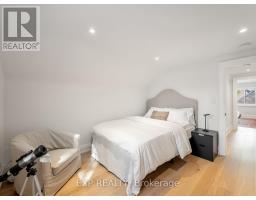 25 Morton Avenue, East Gwillimbury, ON L0G1V0 Photo 19