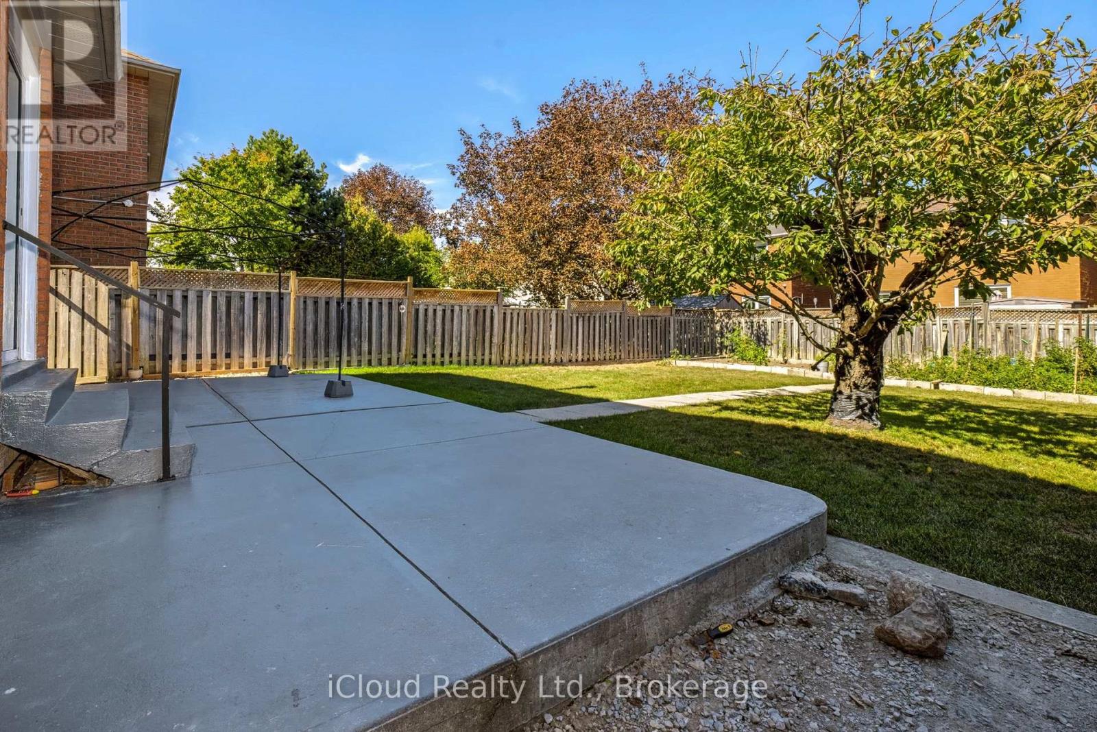 62 CASTLEHILL CRESCENT - 10