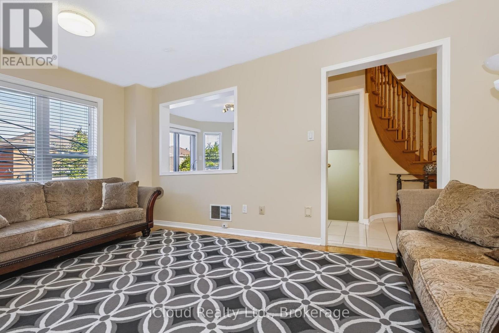 62 CASTLEHILL CRESCENT - 14