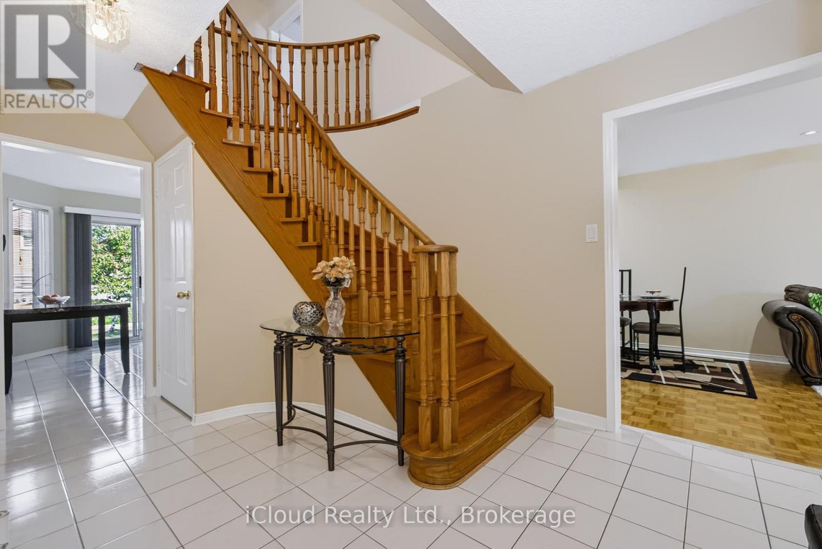 62 CASTLEHILL CRESCENT - 30