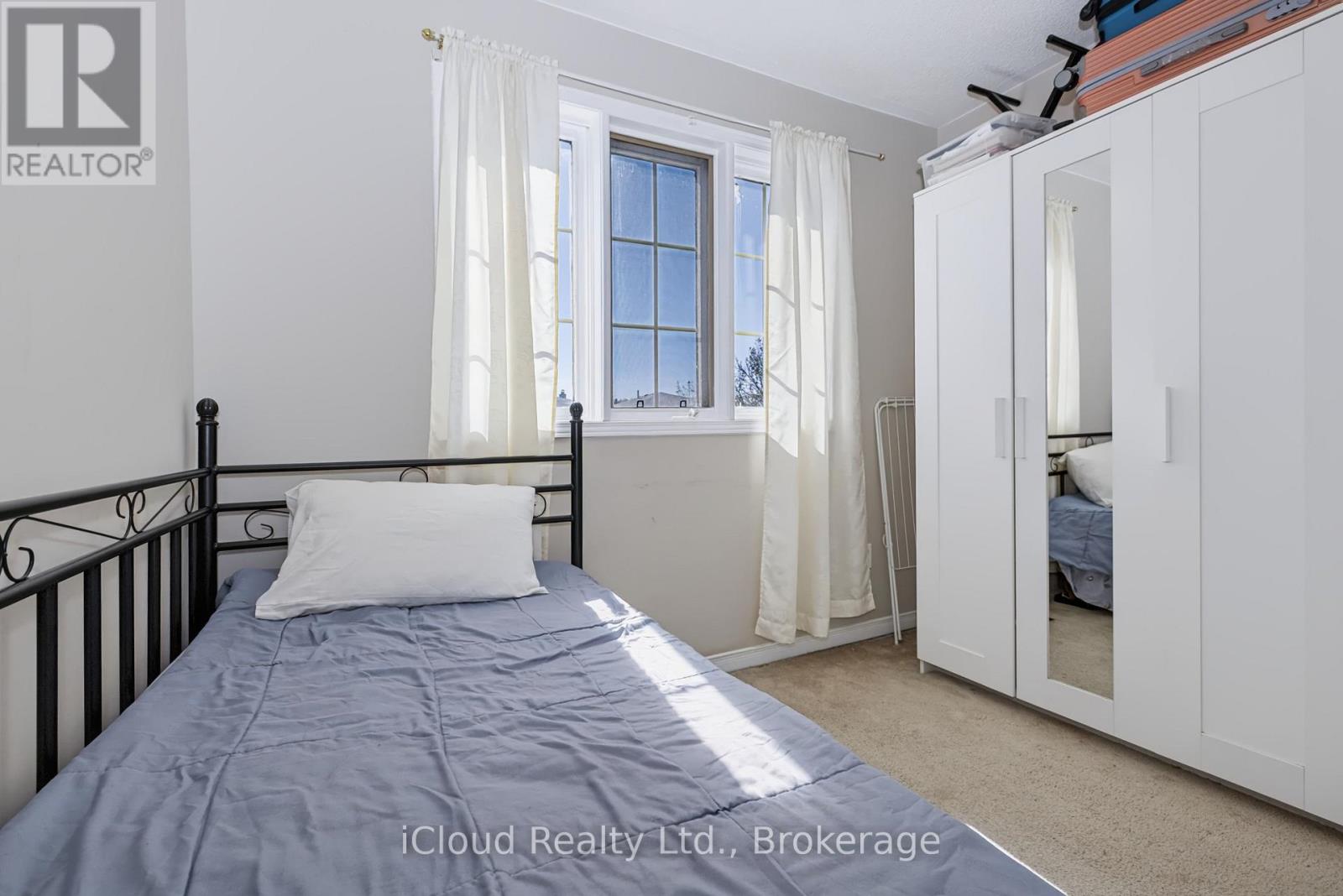 62 CASTLEHILL CRESCENT - 36
