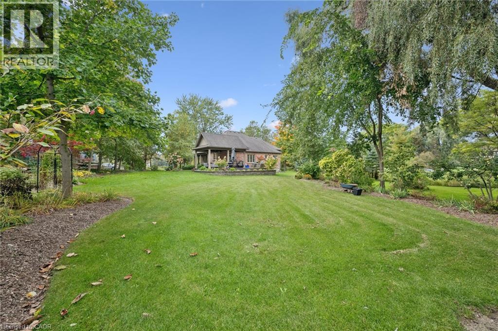 2073 MAPLEWOOD Road - Image 41