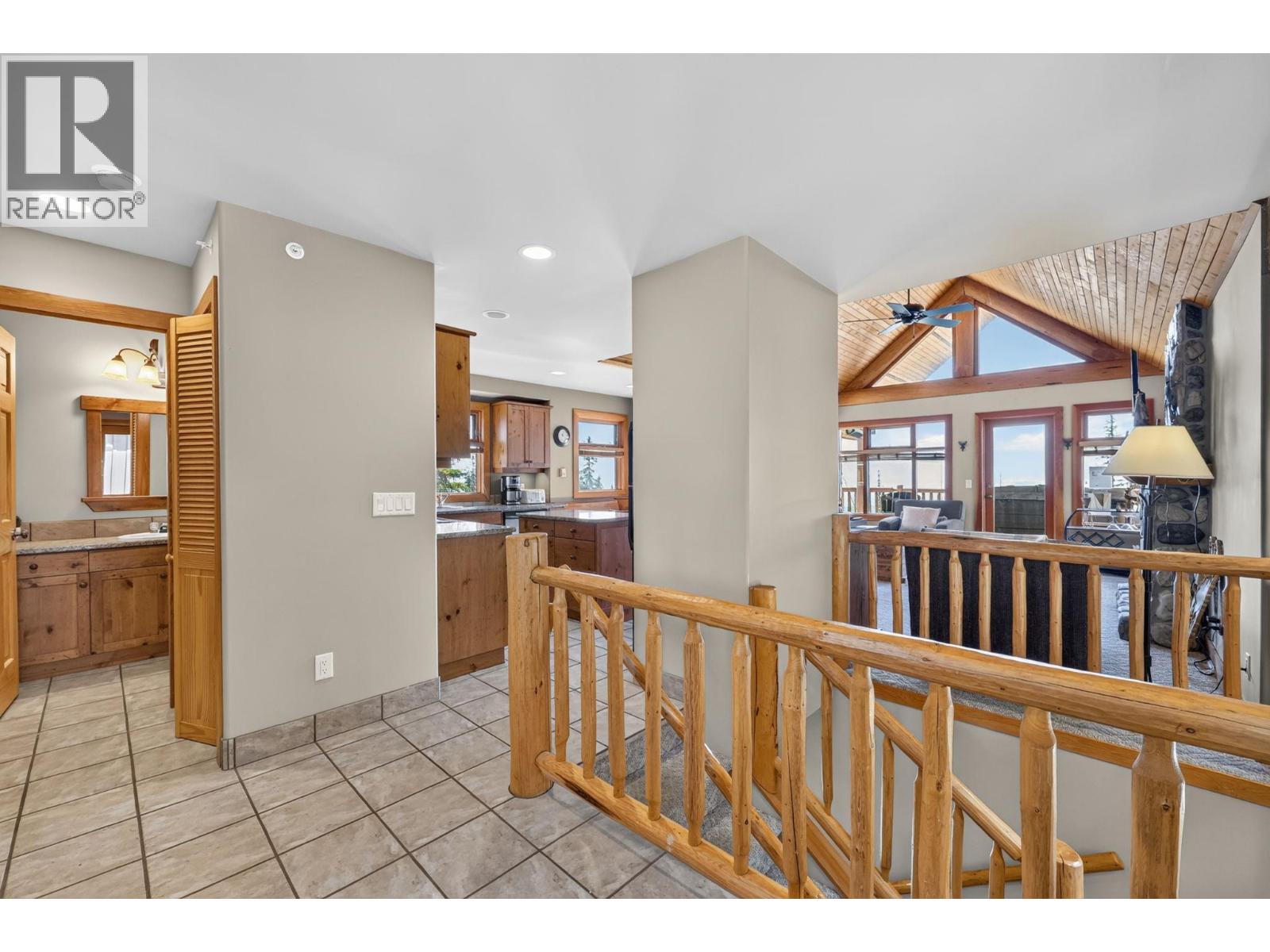 #11 200 Moonshine Crescent - 25