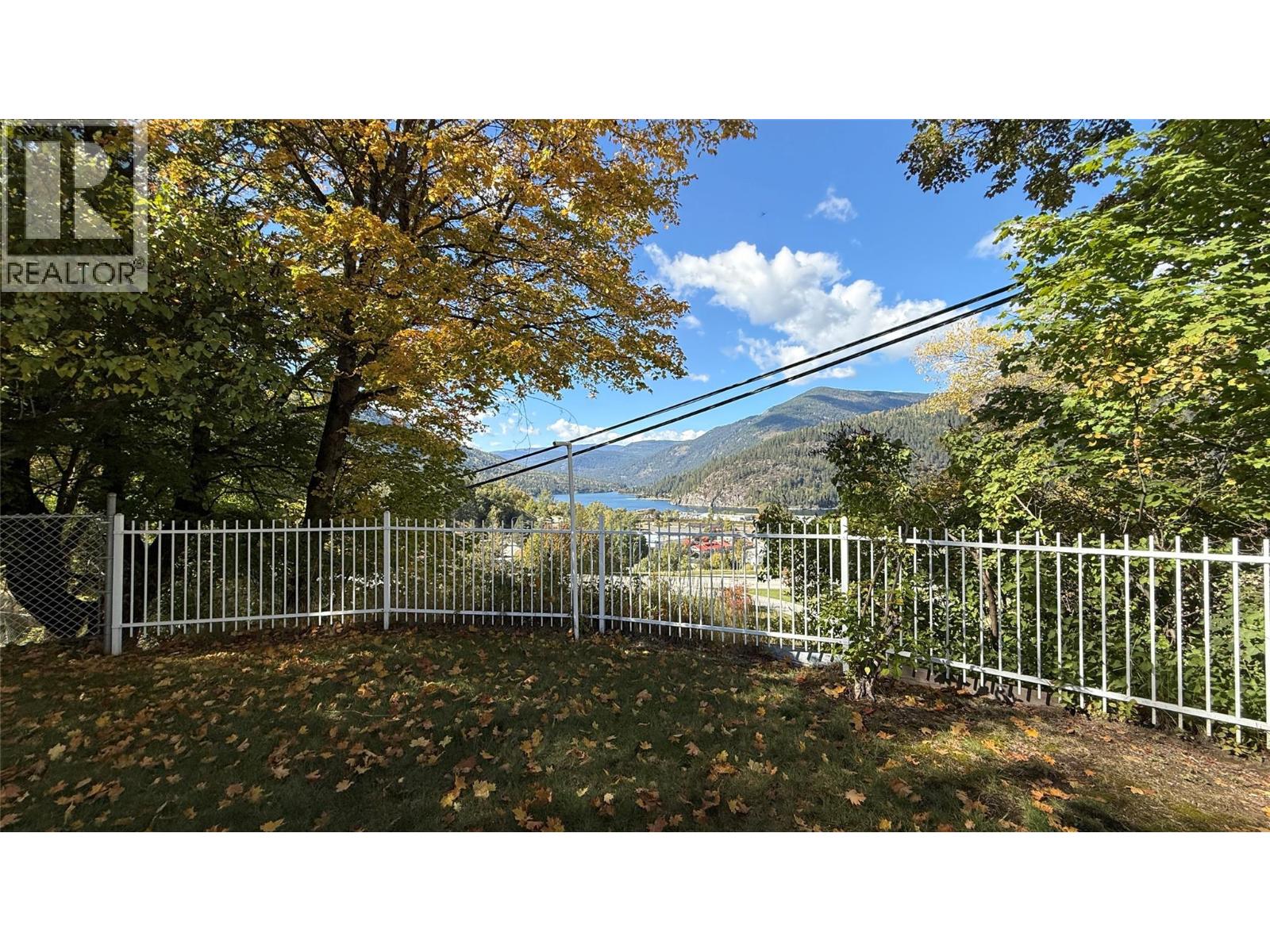 1002 Kootenay Street - 13