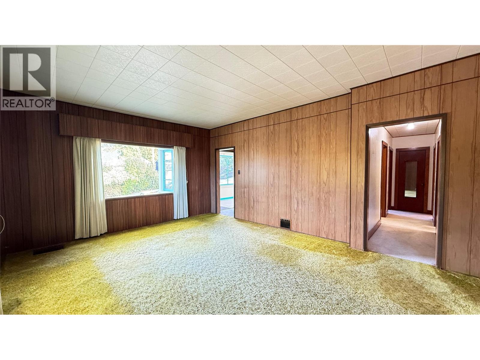 1002 Kootenay Street - 21