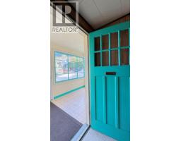 1002 Kootenay Street, Nelson, BC V1L1L4 Photo 17