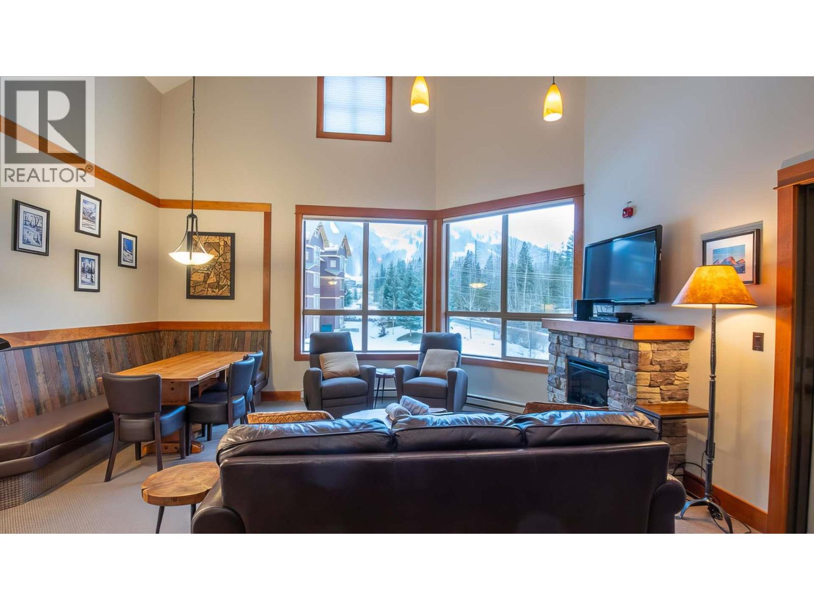 #647 4559 Timberline Crescent - 2