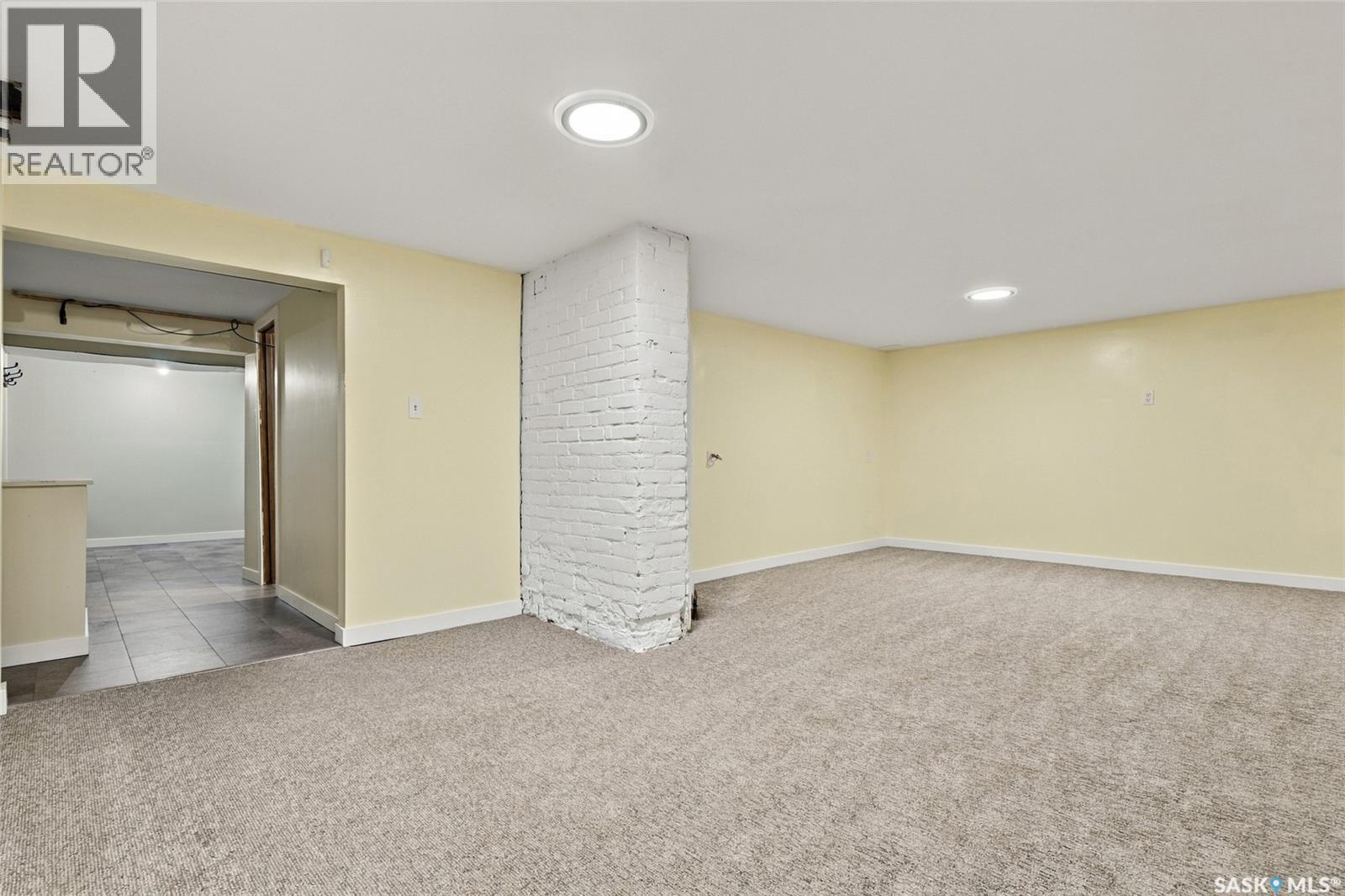 810 4th AVENUE - Image 40