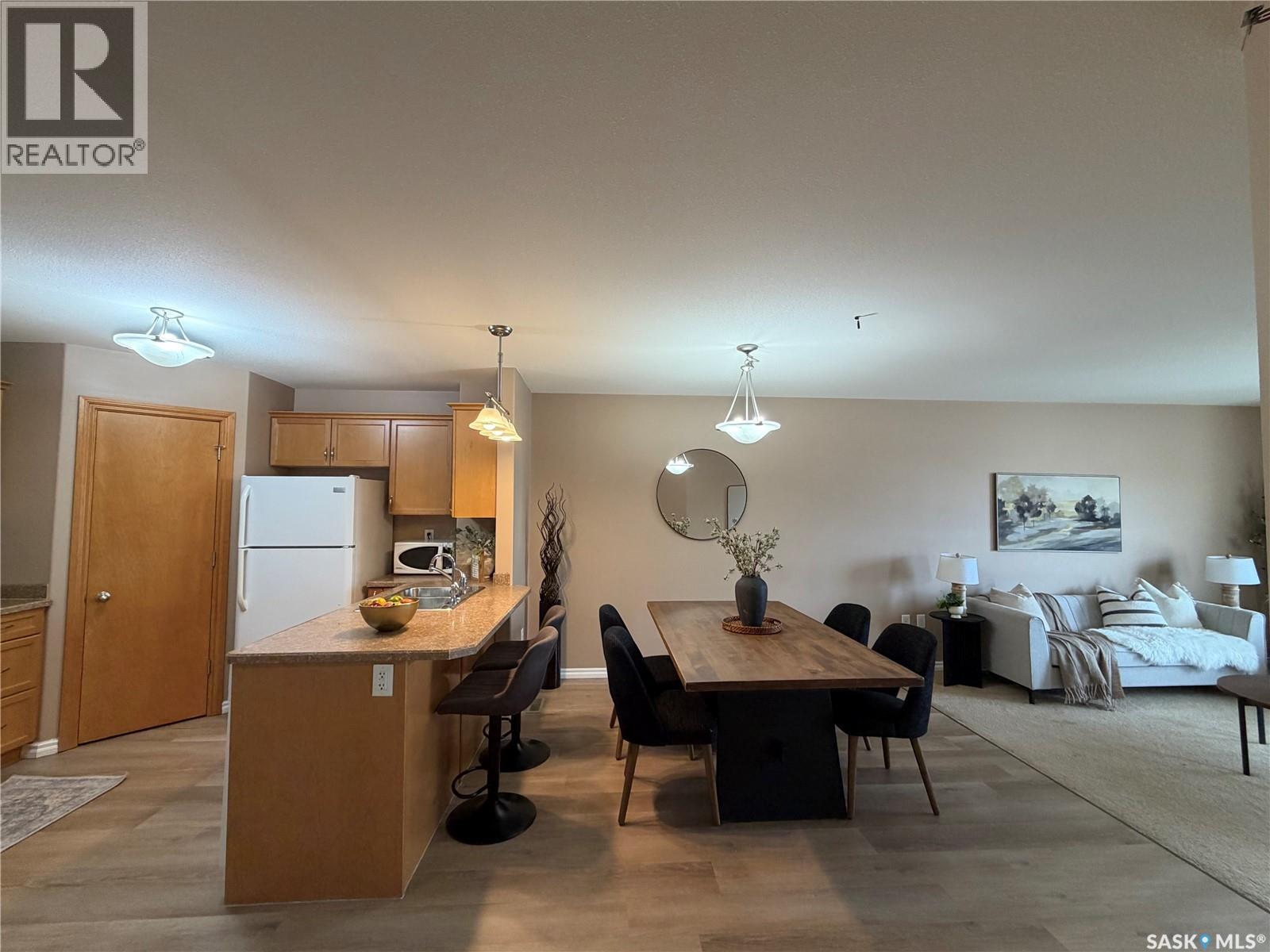 #304 3730 Eastgate DRIVE E - 9