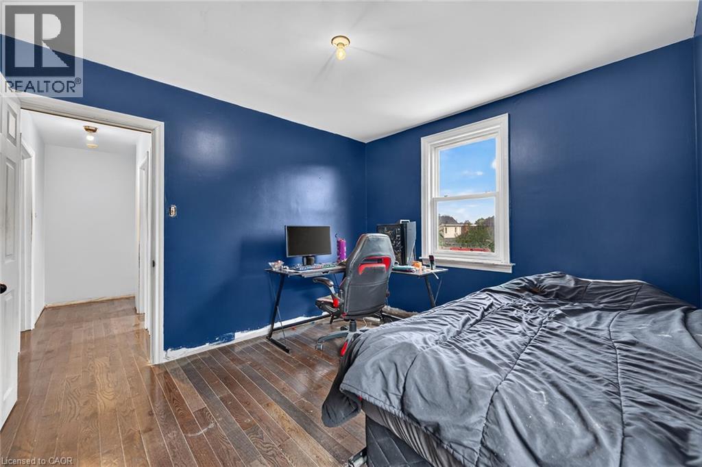 111 Kenilworth Avenue South — photo 25
